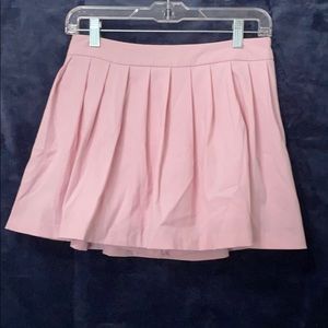 Pink pleaded skirt